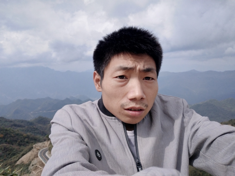 向后半生奋斗的第一张照片--哈尔滨相亲服务中心