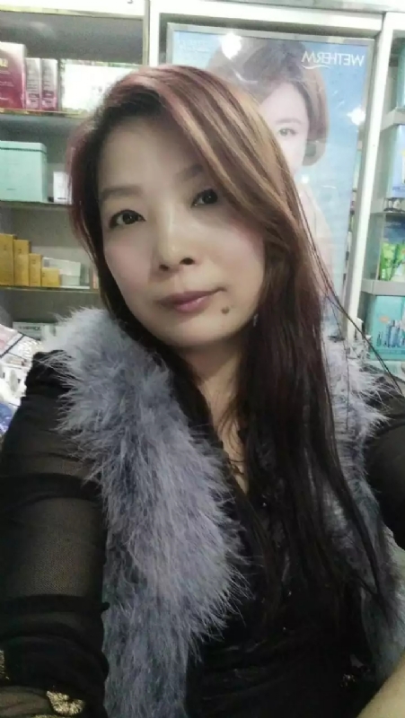 胡静的第一张照片--哈尔滨相亲服务中心