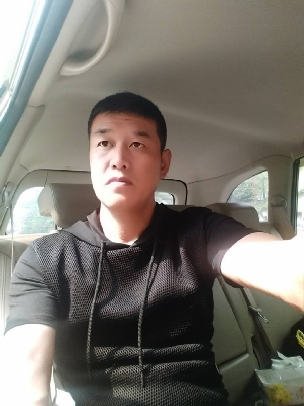 深爱的疯子的第一张照片--哈尔滨相亲服务中心