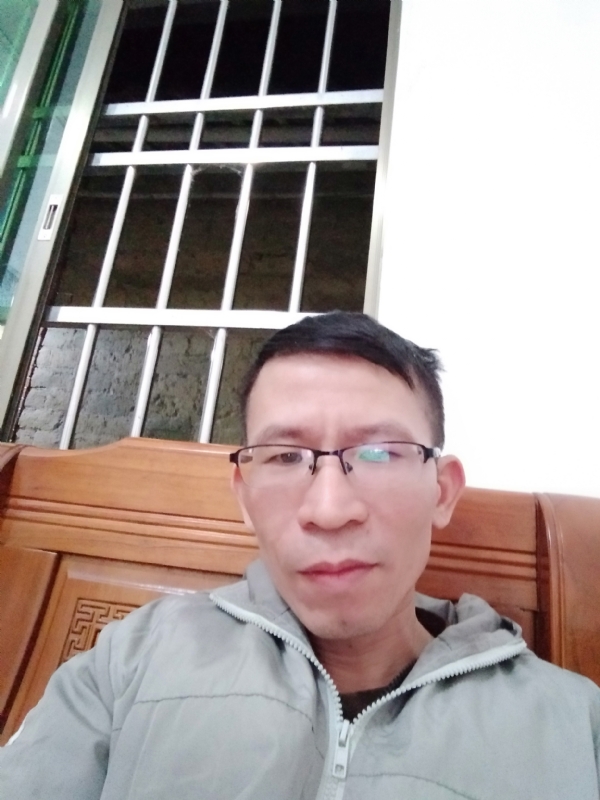奋斗的第一张照片--哈尔滨相亲服务中心