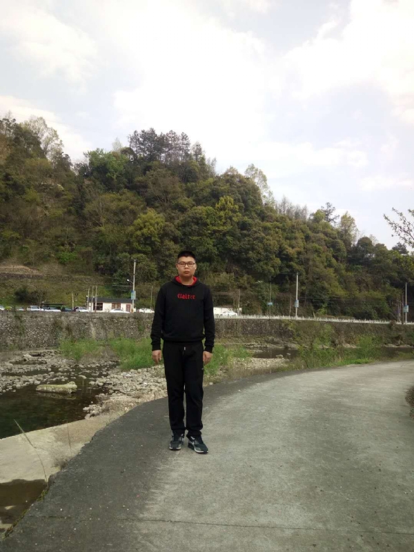 等着上钩的鱼的第二张照片--哈尔滨相亲服务中心