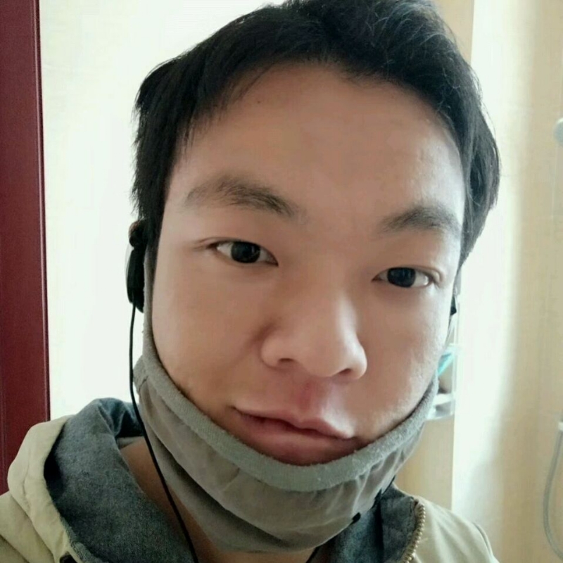 泡沫哭泣的第一张照片--哈尔滨相亲服务中心