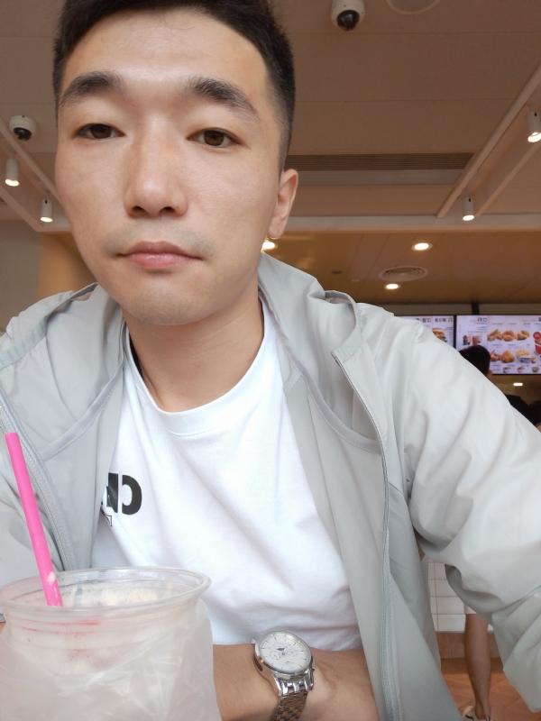 须臾数年的第三张照片--哈尔滨相亲服务中心