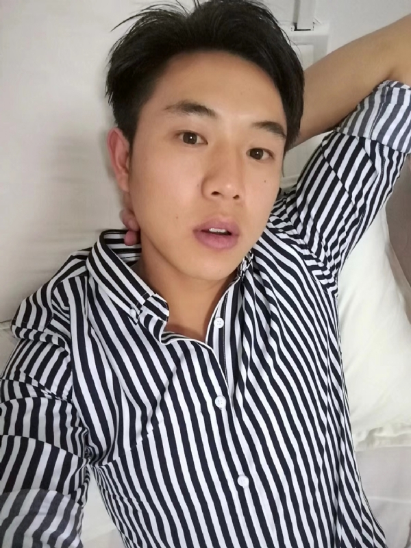 小雷的第二张照片--哈尔滨相亲服务中心