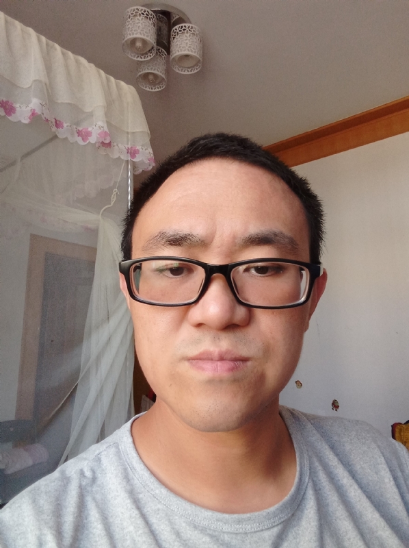 小涨常鸿的第一张照片--哈尔滨相亲服务中心