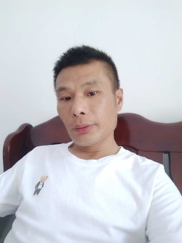 年少轻狂的第一张照片--哈尔滨相亲服务中心
