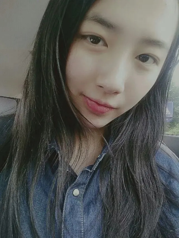 小她的第一张照片--哈尔滨相亲服务中心
