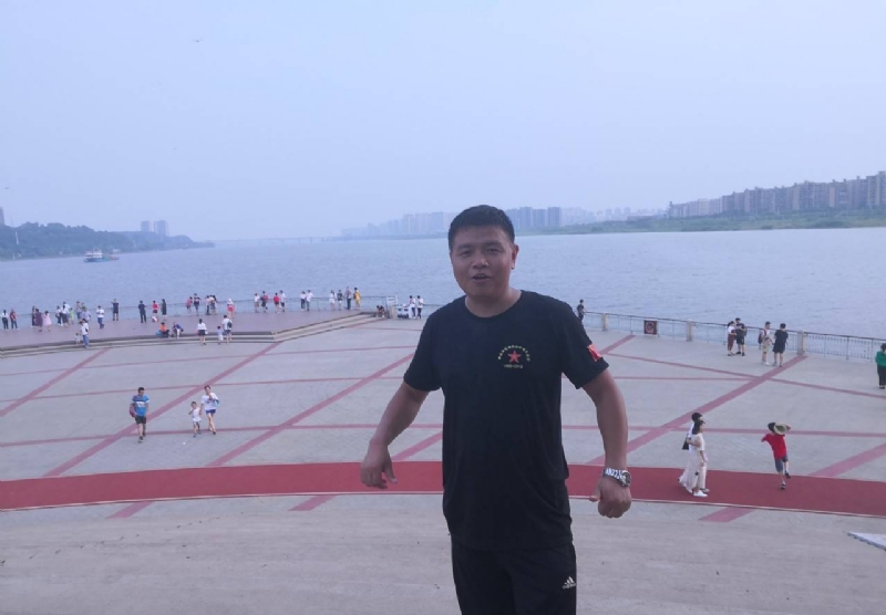 曾经心疼的我的第一张照片--哈尔滨相亲服务中心
