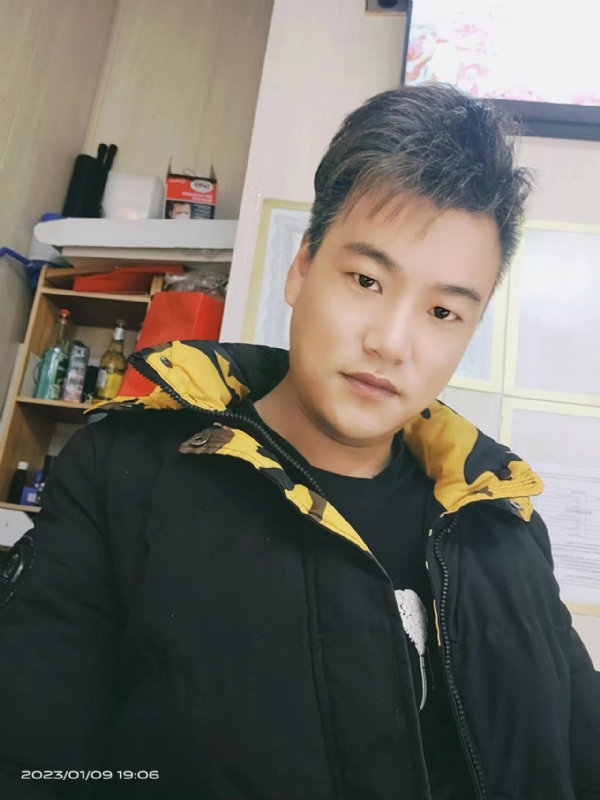 孤酒枕愁眼眠的第一张照片--哈尔滨相亲服务中心