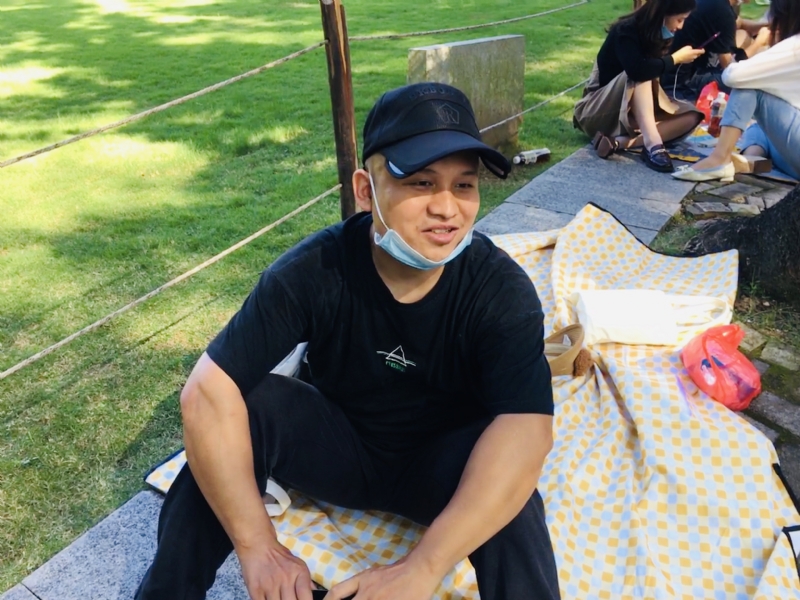 好大一颗石头的第一张照片--哈尔滨相亲服务中心
