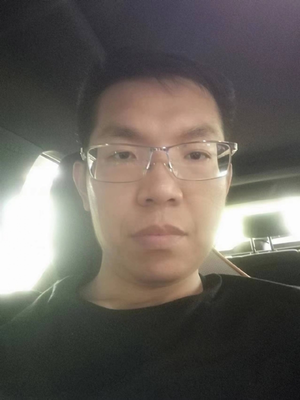 小黑包的第一张照片--哈尔滨相亲服务中心
