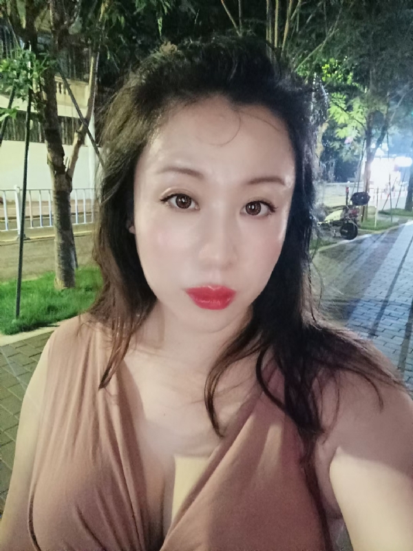 叶子青青的第一张照片--哈尔滨相亲服务中心
