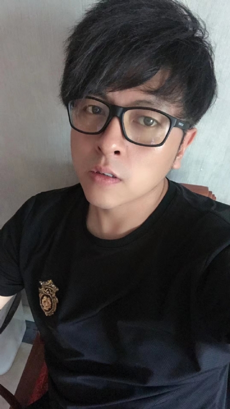 爱你永远不容易的第一张照片--哈尔滨相亲服务中心