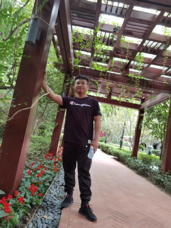 会飞的鱼的第一张照片--哈尔滨相亲服务中心