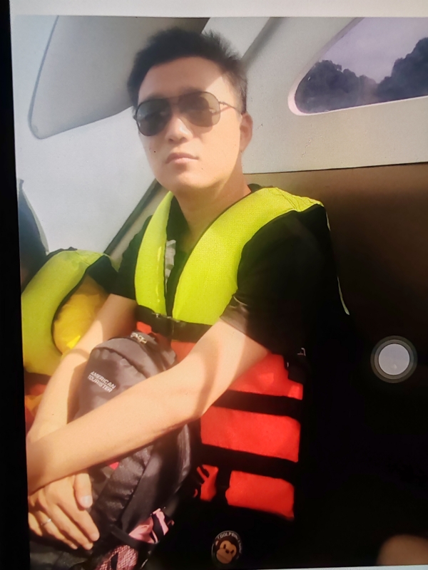 座看烟霞散的第一张照片--哈尔滨相亲服务中心