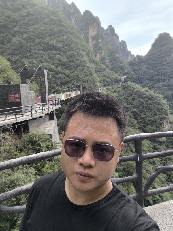 大海的第一张照片--哈尔滨相亲服务中心